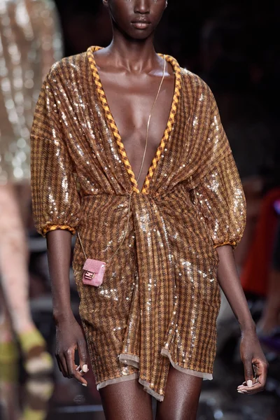 Look 123